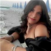 Attestato del Quinto liceo linguistico ho studiato inglese, spagnolo e tedesco. Mi piace la Filosofia, vorrei aiutare in queste ma